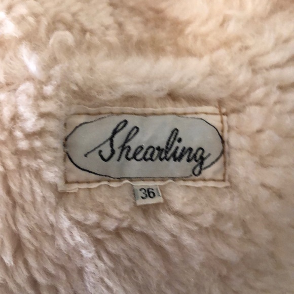 Shearling size 36 women’s coat. Like news. - Picture 3 of 6
